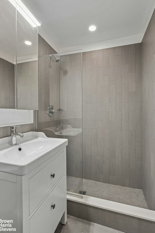 236 West 112th Street, Unit 2 photo 18