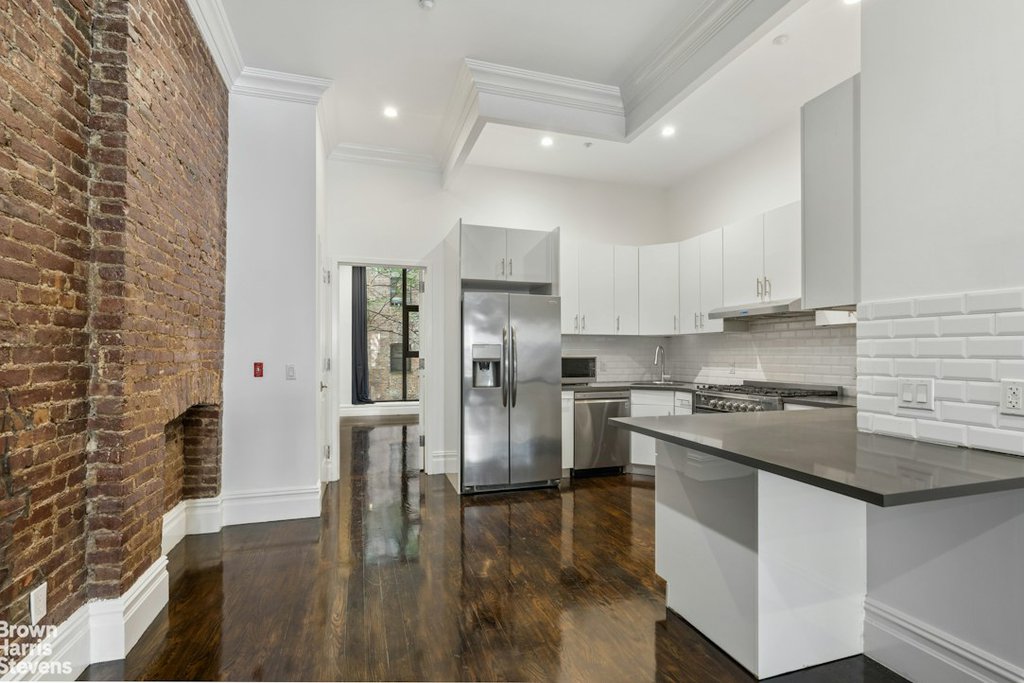 236 West 112th Street, Unit 1 photo 5