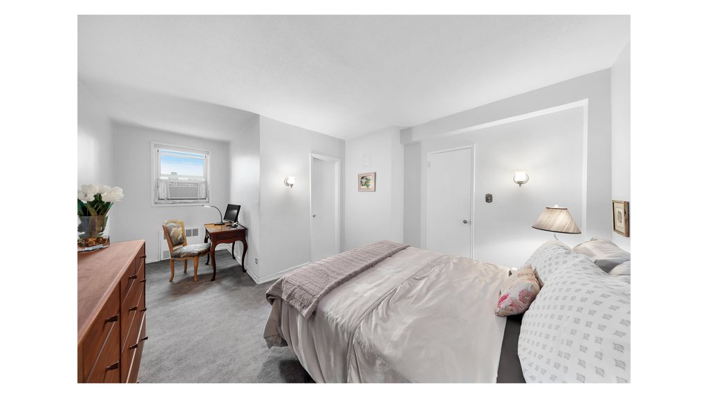 220 Berkeley Place, Unit 6DE photo 5