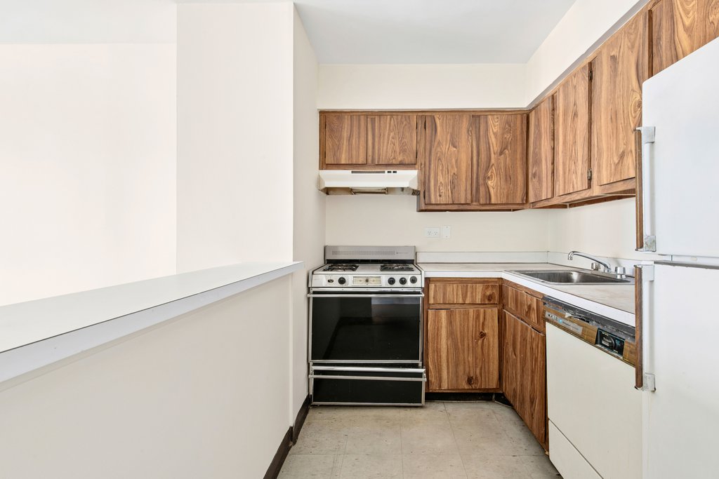 340 East 93rd Street, Unit 24J photo 2