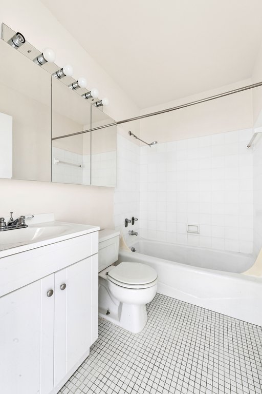 340 East 93rd Street, Unit 24J photo 5