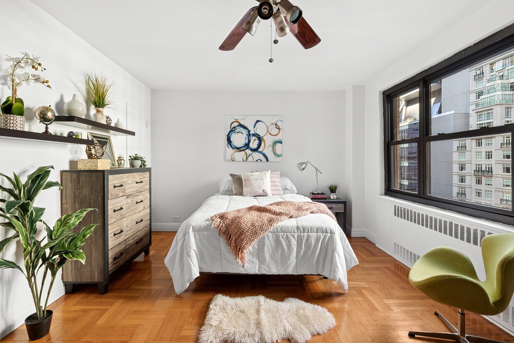 135 East 54th Street, Unit 12F