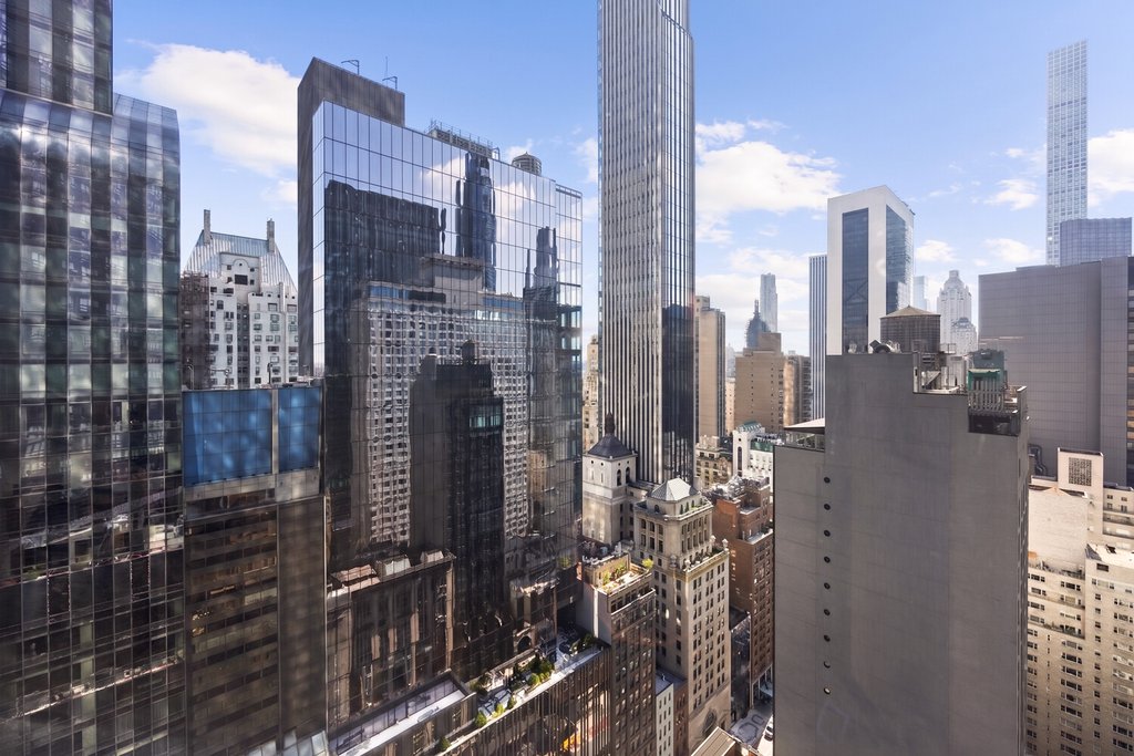 146 West 57th Street, Unit 39C photo 9