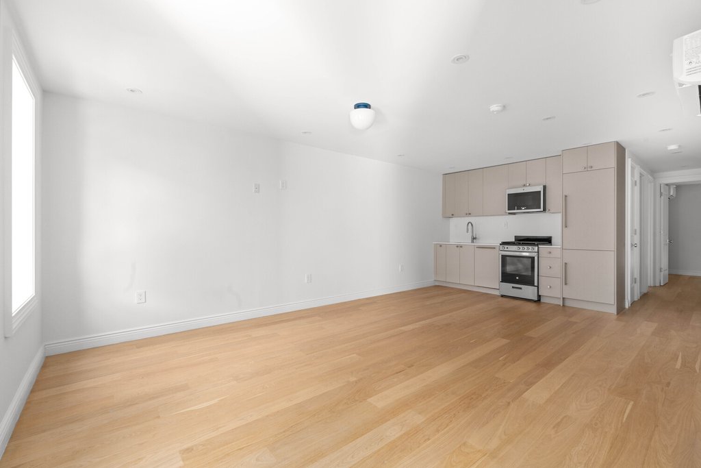 1179 Jefferson Avenue – For Sale photo 16