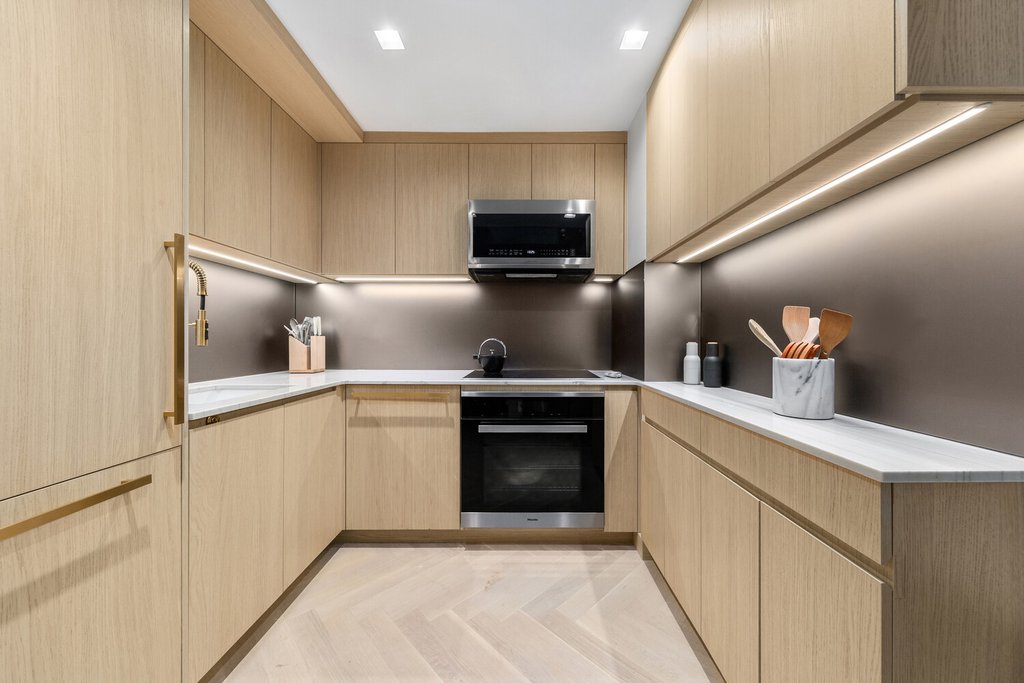 150 West 82nd Street, Unit 4E photo 3