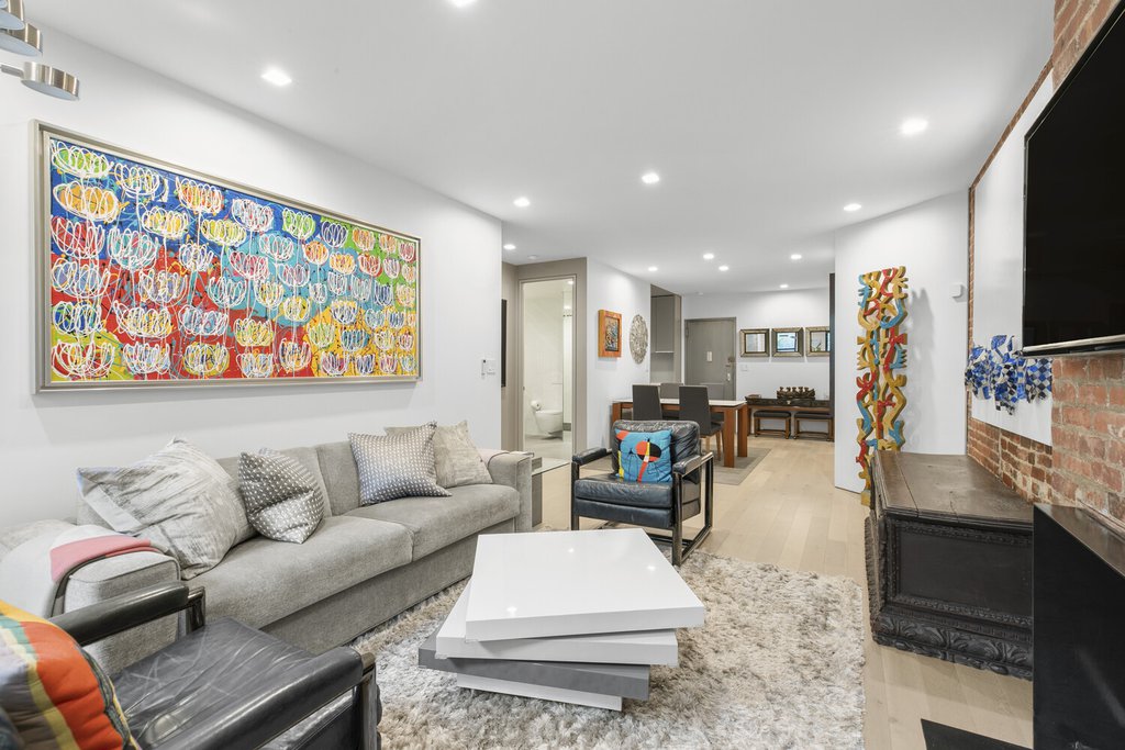 250 West 16th Street, Unit 3D photo 2