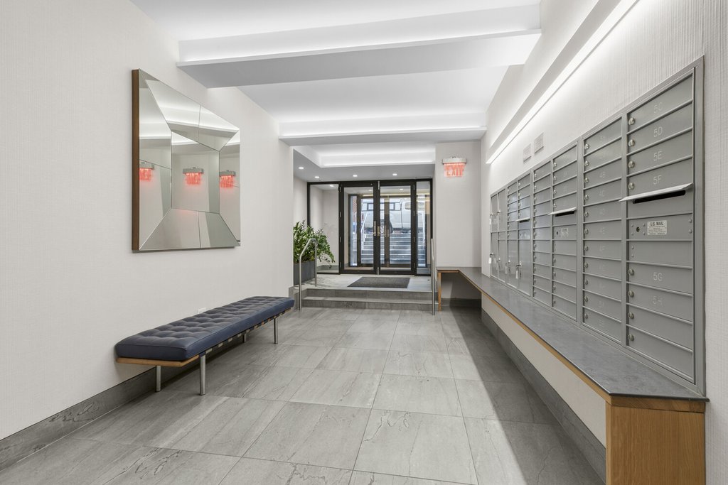 250 West 16th Street, Unit 3D photo 9