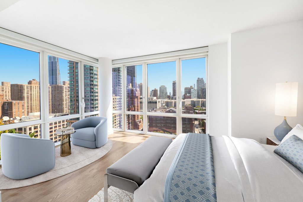 80 Riverside Boulevard, Unit 21C photo 6