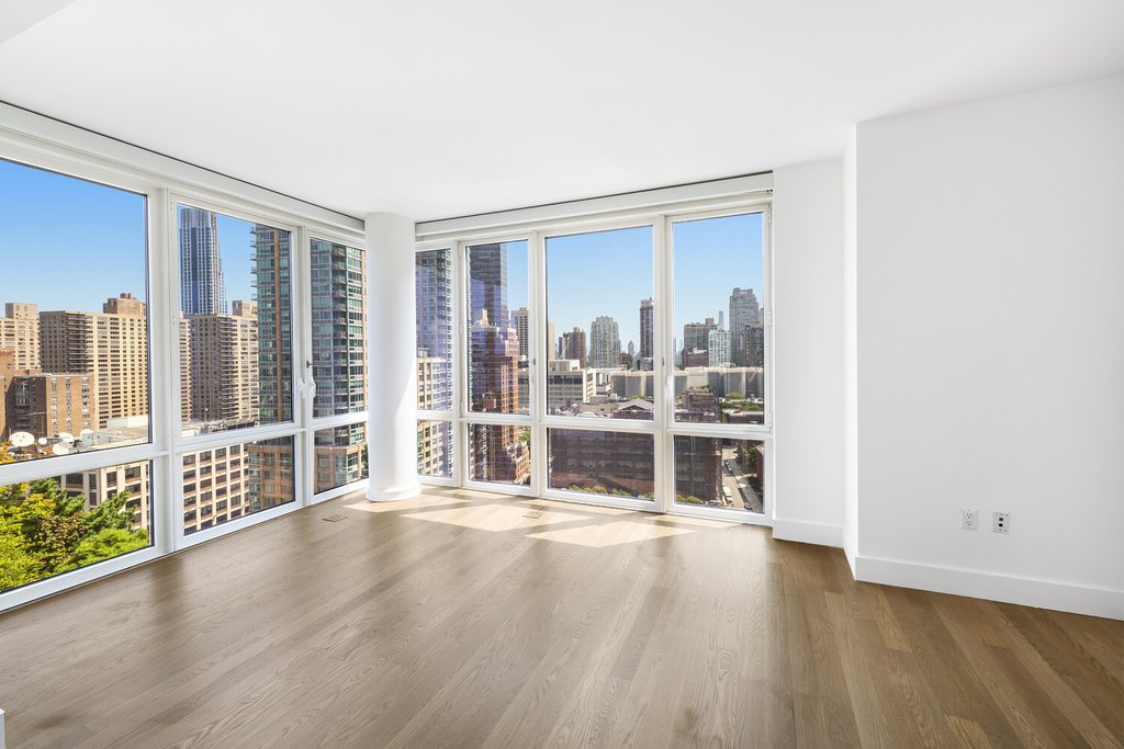 80 Riverside Boulevard, Unit 21C photo 7