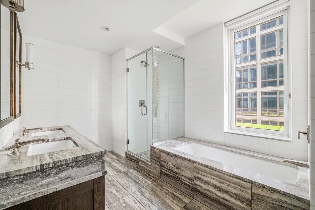 80 Riverside Boulevard, Unit 21C photo 8