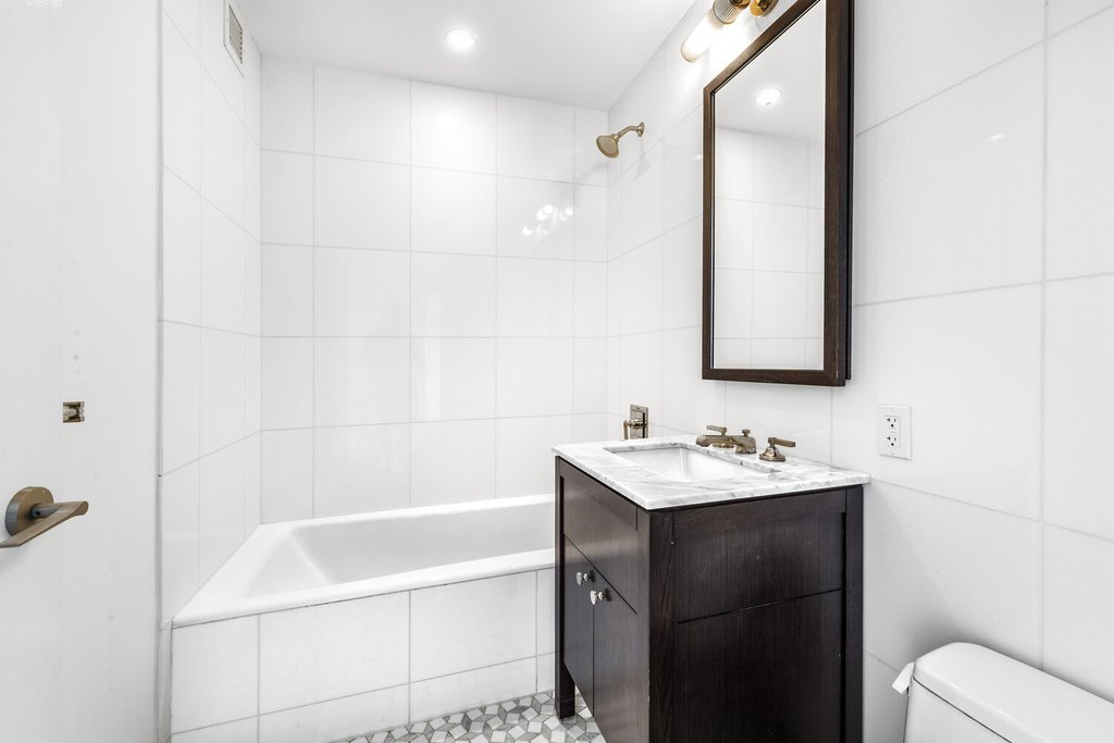 80 Riverside Boulevard, Unit 21C photo 10
