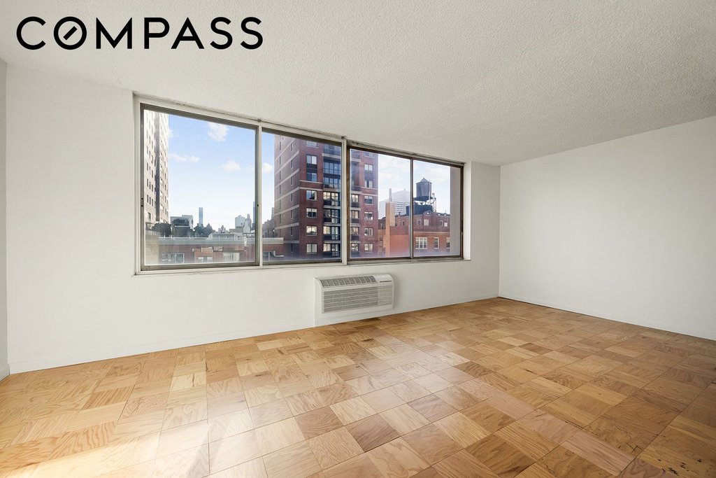 353 East 72nd Street, Unit 18C photo 4