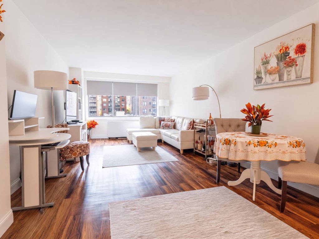 345 East 73rd Street, Unit 9G photo 3