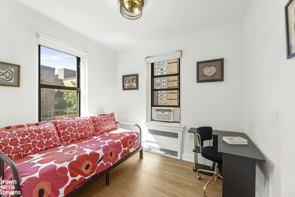 357 West 55th Street, Unit 5J photo 5