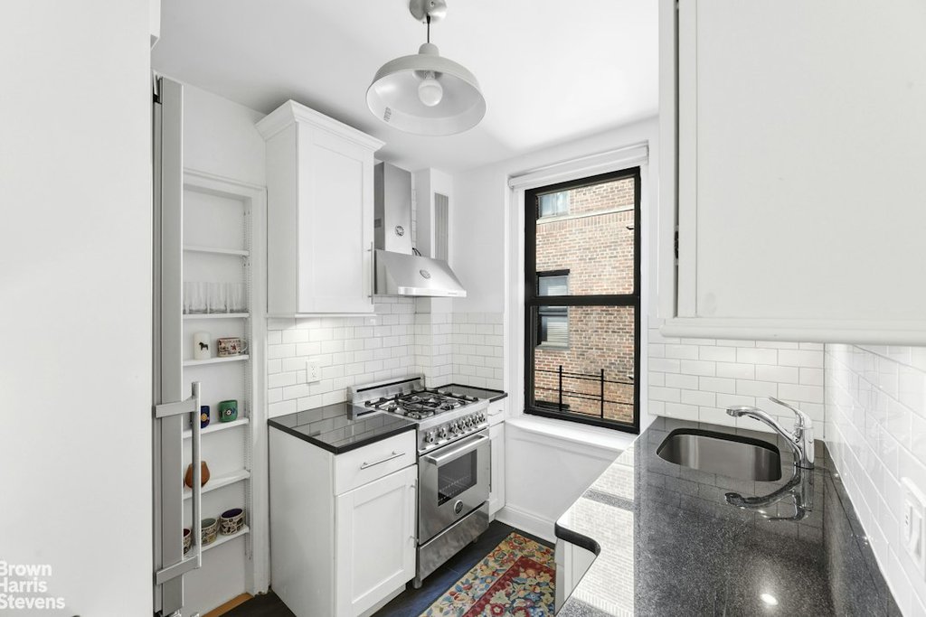 357 West 55th Street, Unit 5J photo 6