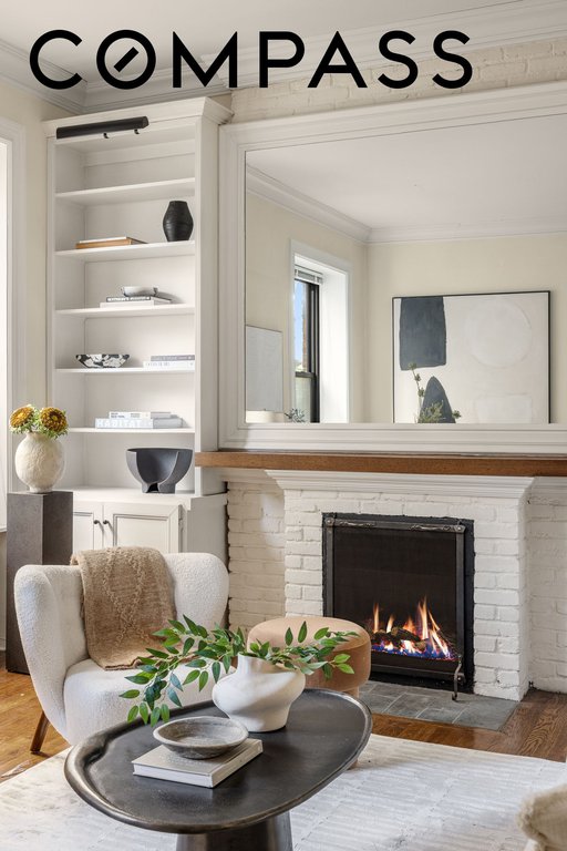 55 East 65th Street, Unit 4B photo 4