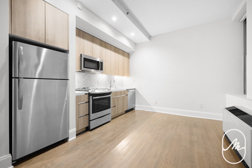 15 Park Row, Unit 8C photo 6