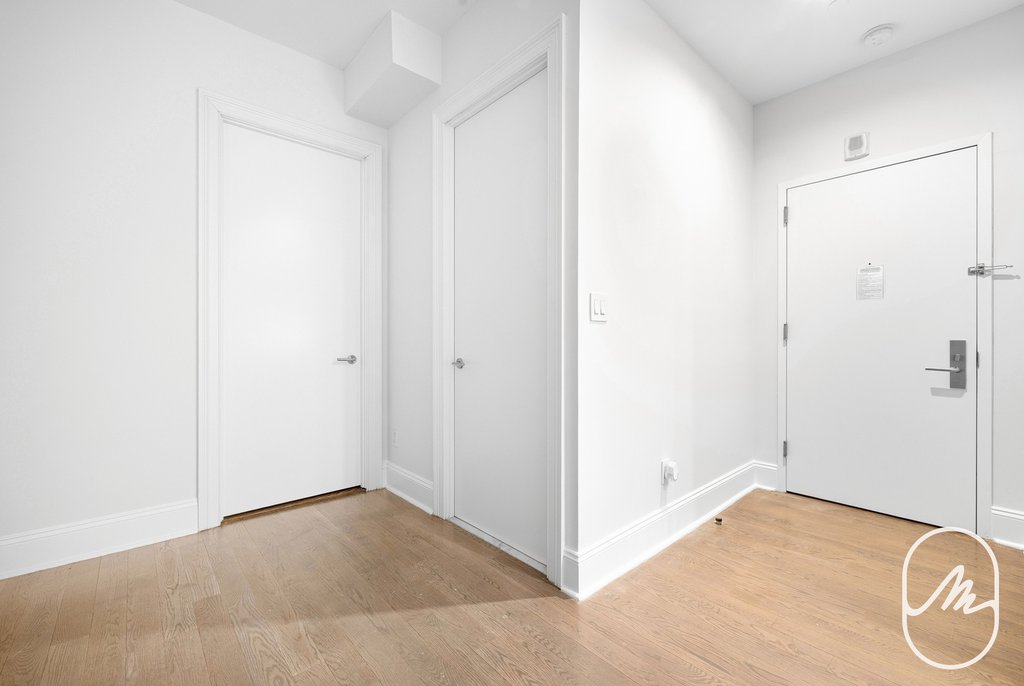 15 Park Row, Unit 8C photo 7