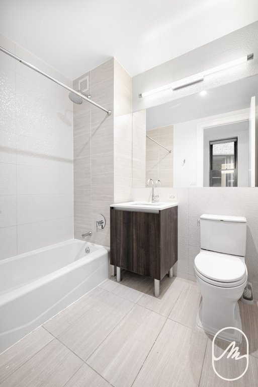 15 Park Row, Unit 8C photo 8