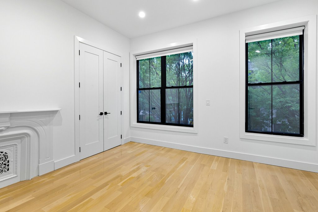 140 Woodbine Street – For Sale photo 10