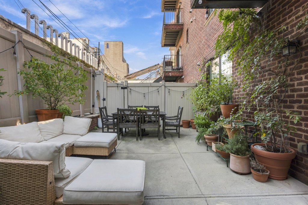 36 Conselyea Street, Unit 1C