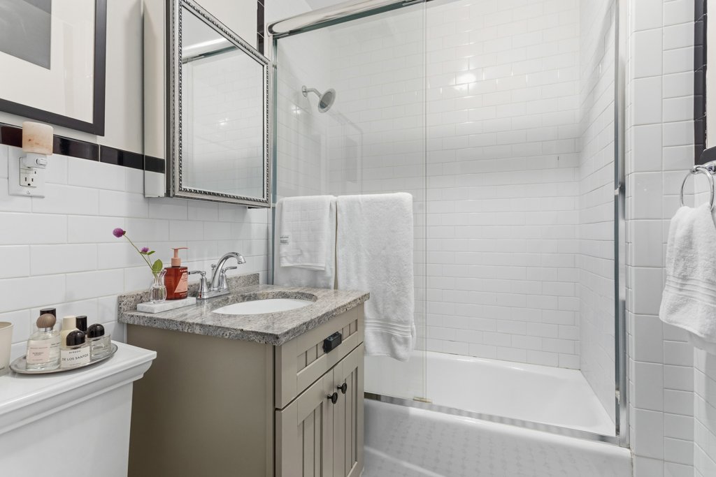 36 Conselyea Street, Unit 1C photo 8