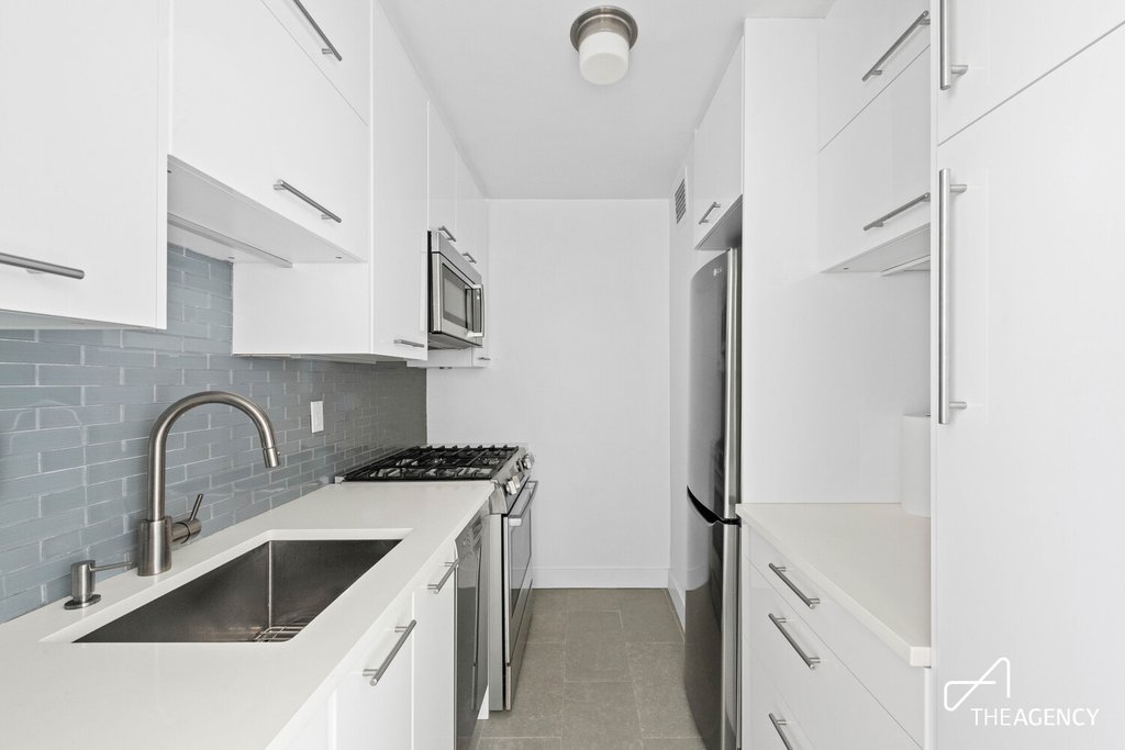 185 West End Avenue, Unit 22J photo 5