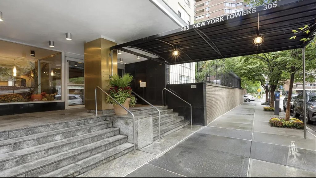 305 East 24th Street, Unit 4P photo 9