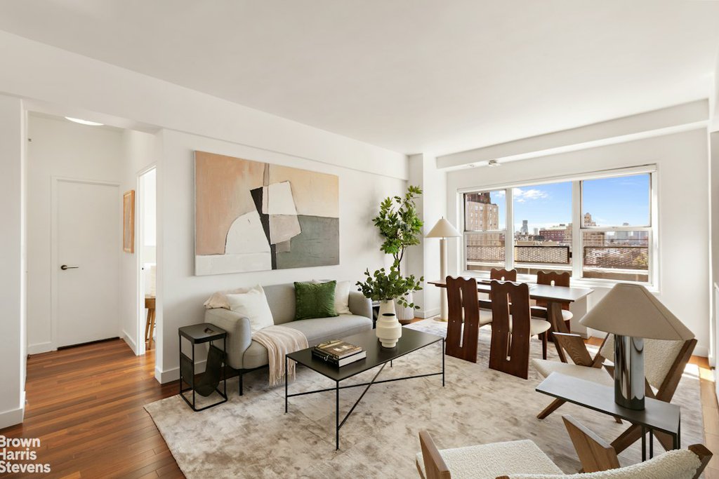 33 Greenwich Avenue, Unit 12B photo 2