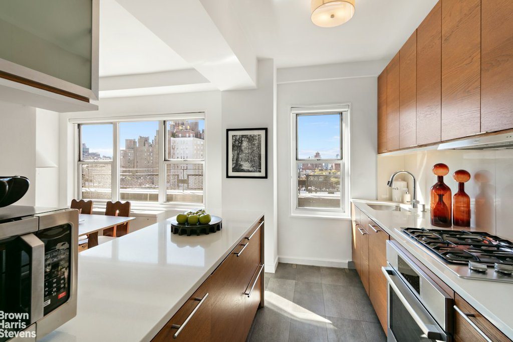33 Greenwich Avenue, Unit 12B photo 8