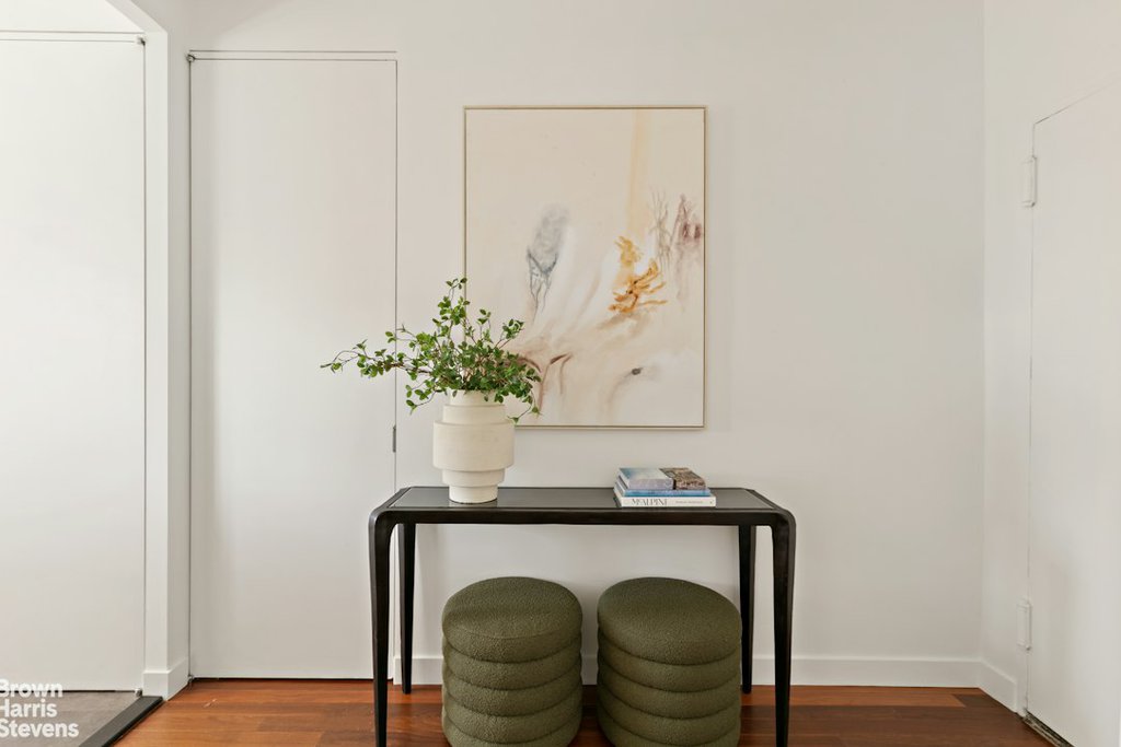 33 Greenwich Avenue, Unit 12B photo 9