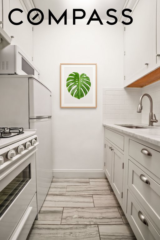 12 West 72nd Street, Unit 5L photo 3