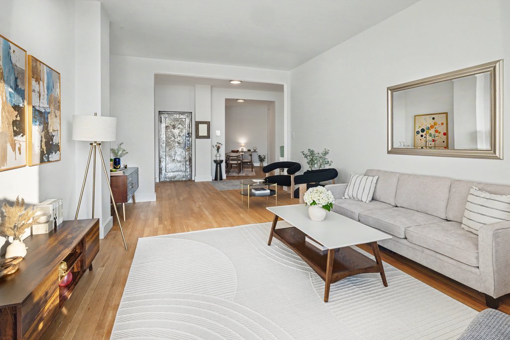 265 Riverside Drive, Unit 9D photo 4