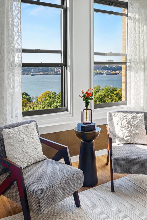 265 Riverside Drive, Unit 9D photo 5