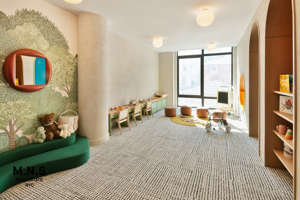880 Atlantic Avenue, Unit 13A photo 22