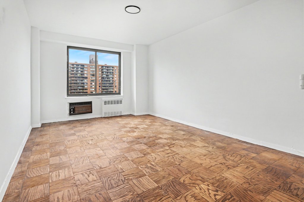 372 Central Park West, Unit 11M photo 7