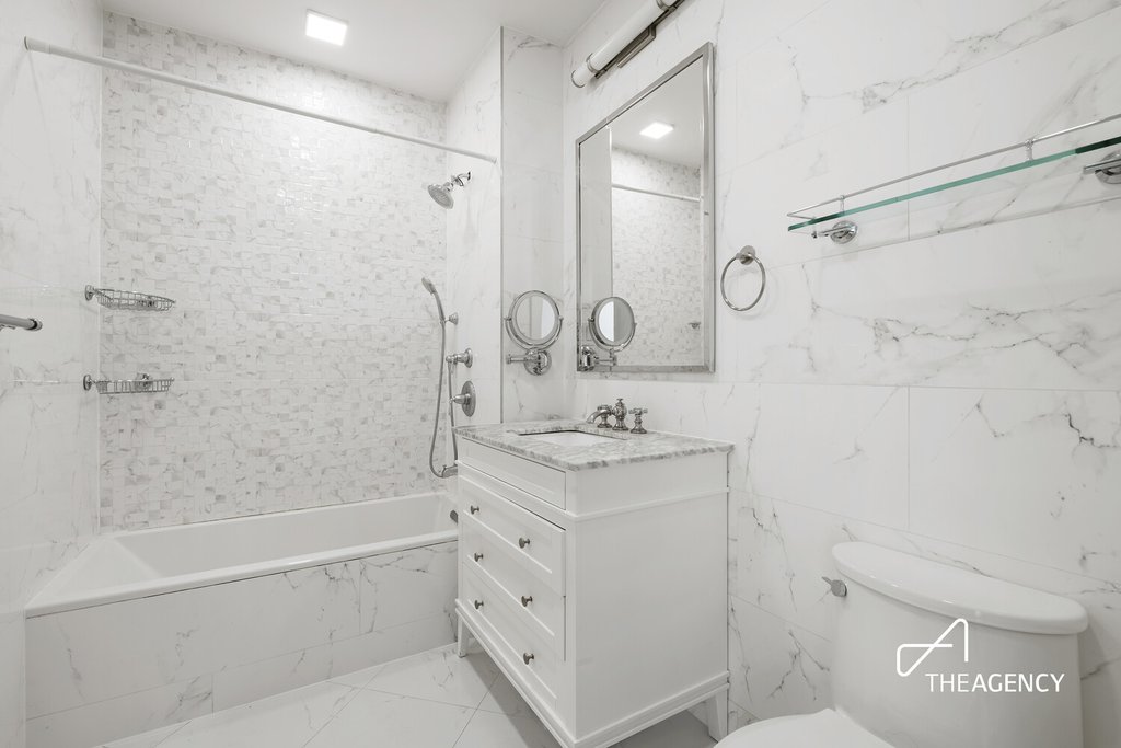 366 Gates Avenue, Unit 1B photo 9