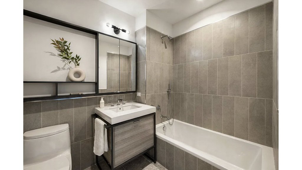 575 Fourth Avenue, Unit 3F photo 7