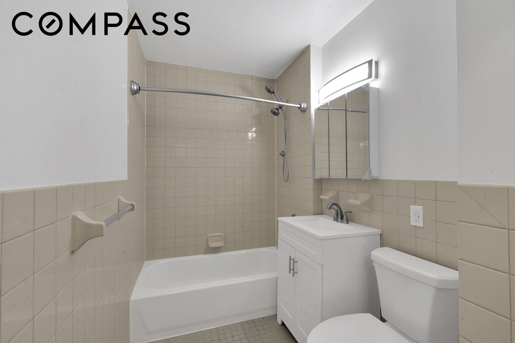 2041 Fifth Avenue, Unit 6C photo 6