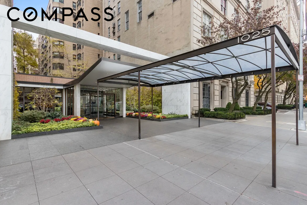 1025 Fifth Avenue, Unit 9FS photo 13
