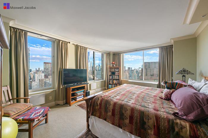 200 Riverside Boulevard, Unit 42A photo 7