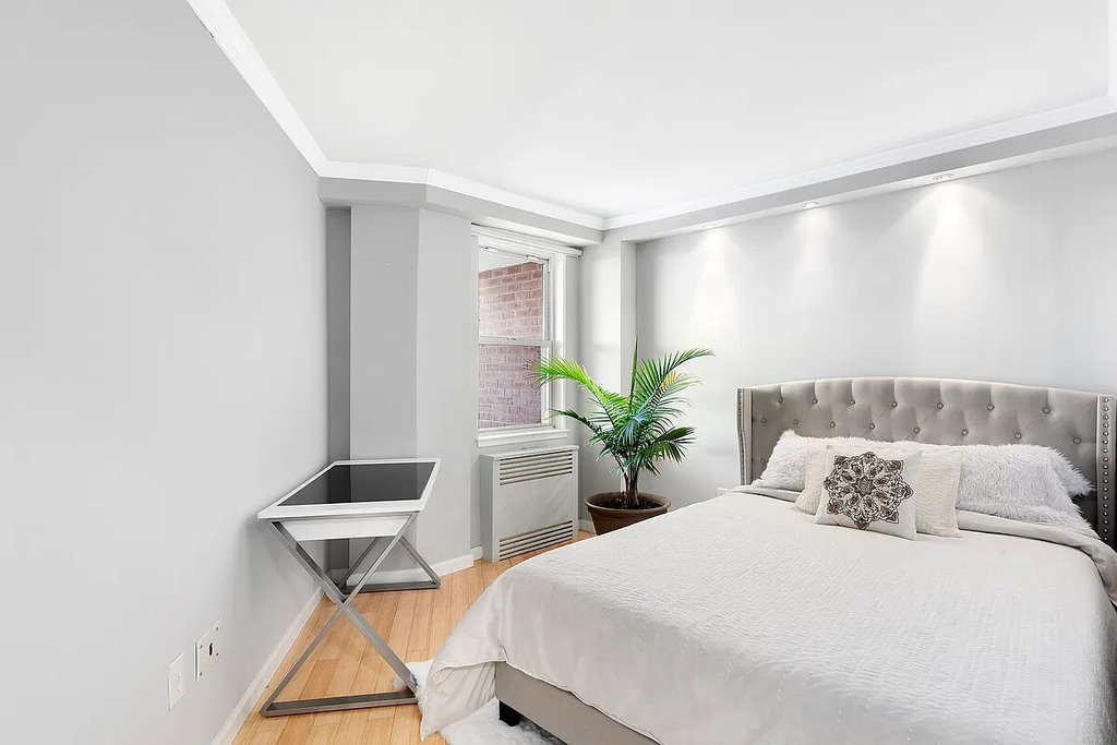 5900 Arlington Avenue, Unit 18M photo 3