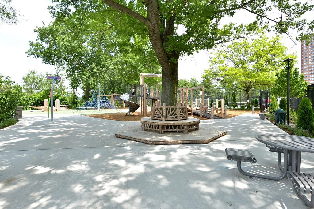 5900 Arlington Avenue, Unit 18M photo 14