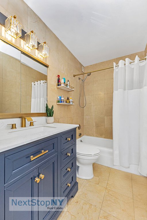 245 East 54th Street, Unit 22C photo 5