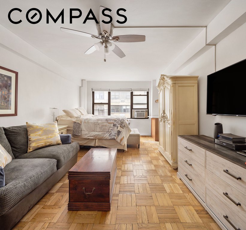 425 East 79th Street, Unit 6B photo 2