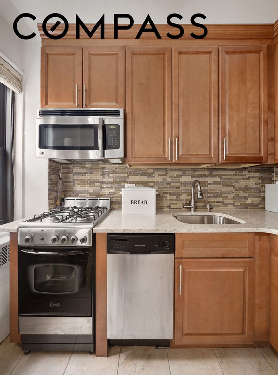 425 East 79th Street, Unit 6B photo 4