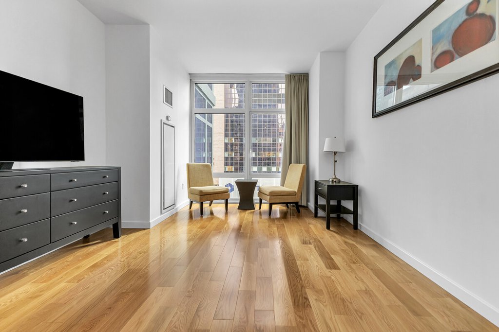 1600 Broadway, Unit 9C photo 6