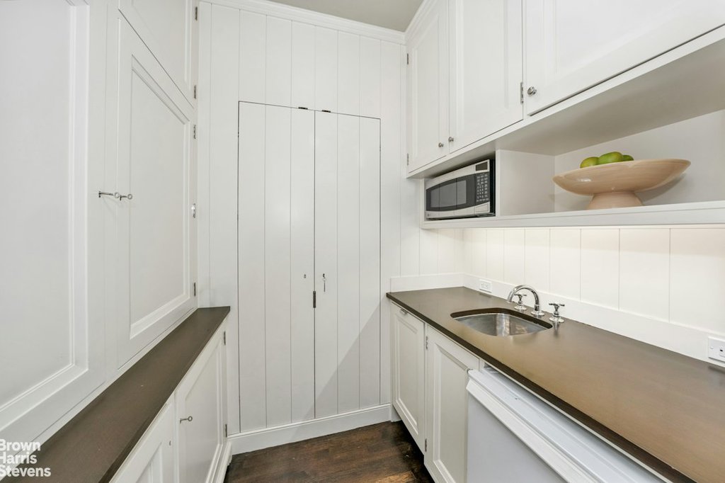 61 East 86th Street, Unit 6 photo 3