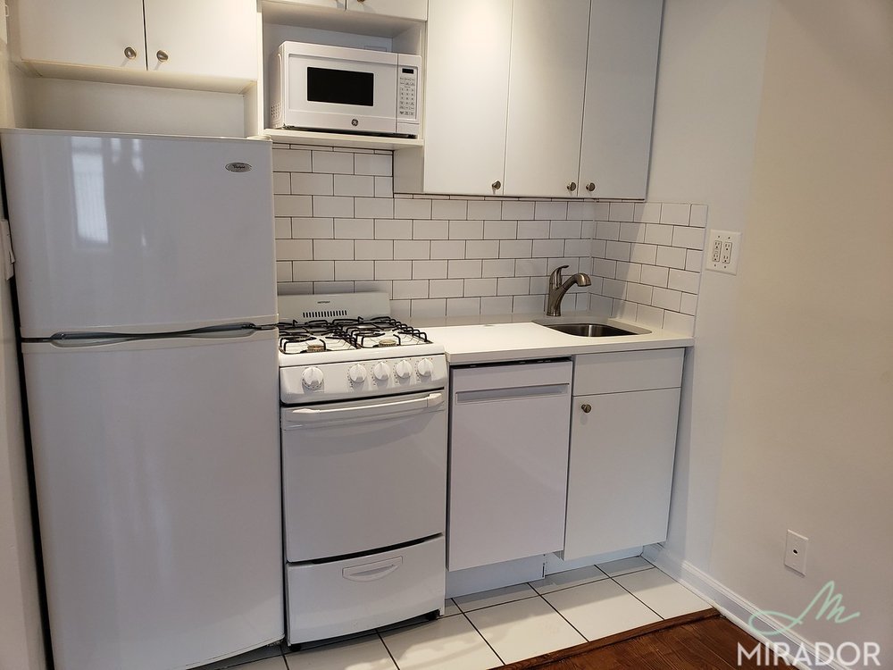 1435 York Avenue, Unit 7J photo 2