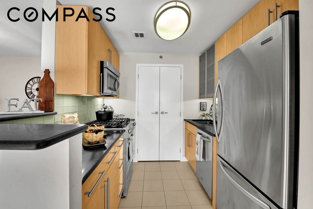 40 West 116th Street, Unit A413 photo 6
